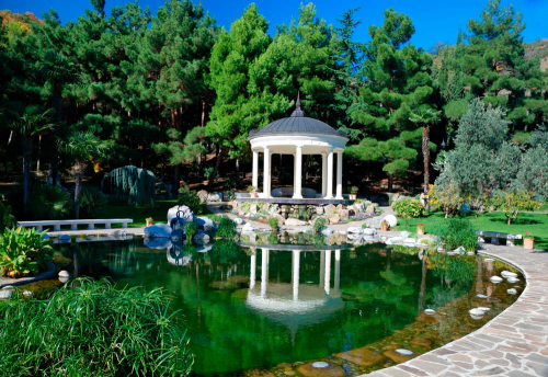 Каталог Картина алтайке в саду: Природа | Wall-Style