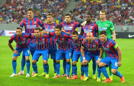 Каталог Фотообои футболисты:  | Wall-Style