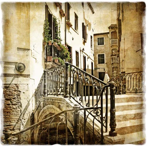 Каталог Фотообои улочка венеции:  | Wall-Style